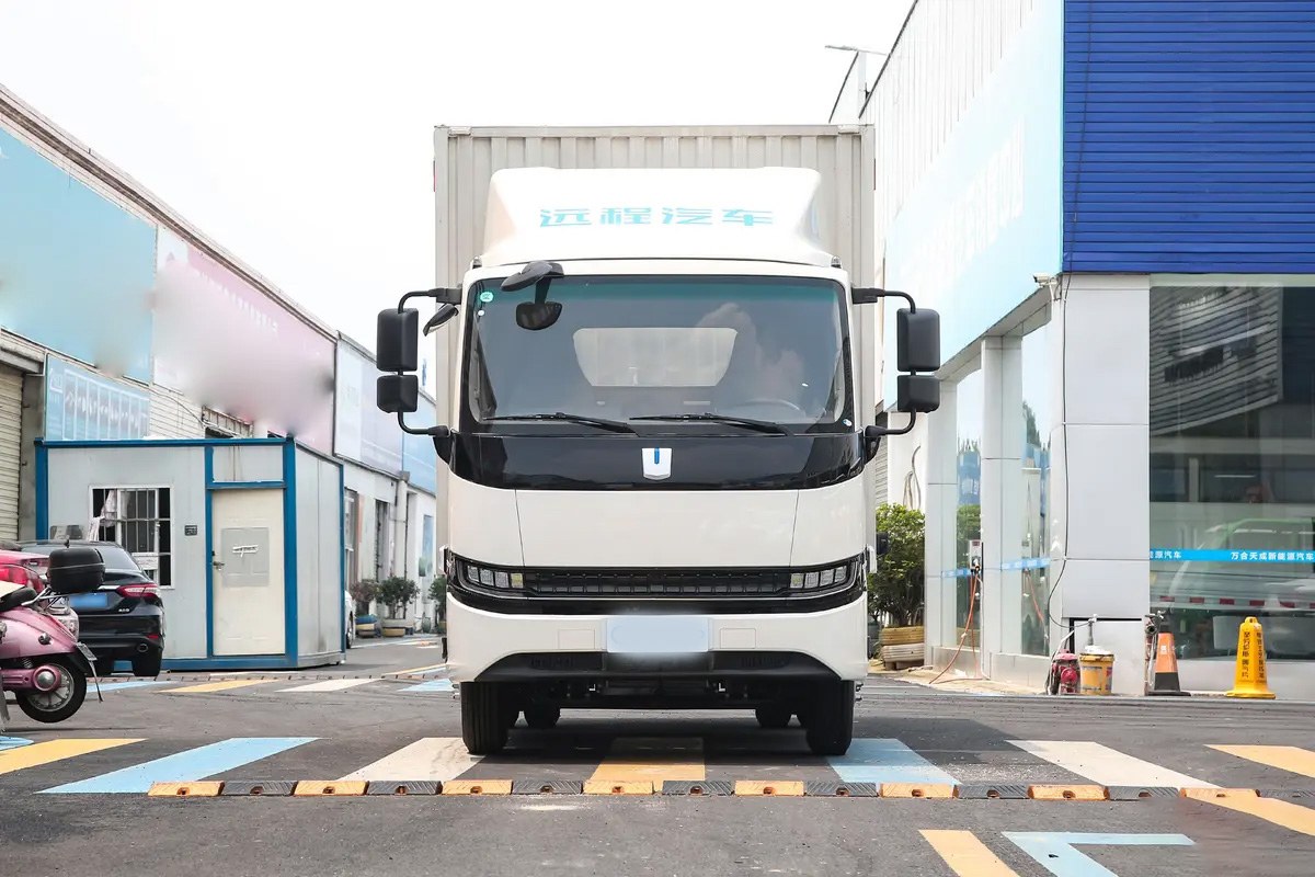 Geely Farizon Xingzhi H8E · Фотогалерея автомобиля · 1