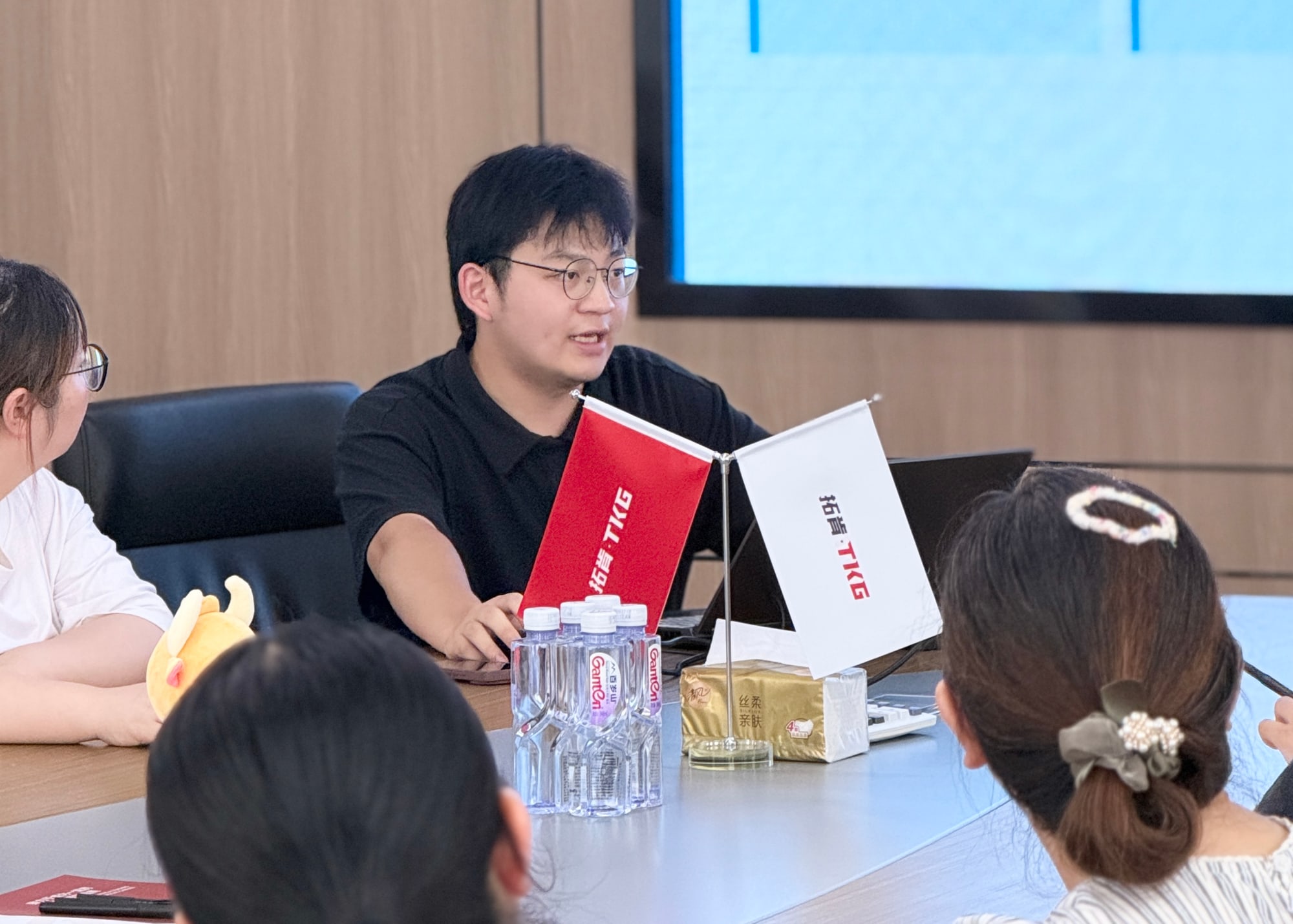 Broaden Horizons | TKG College Holds Interactive AI Knowledge Special Training