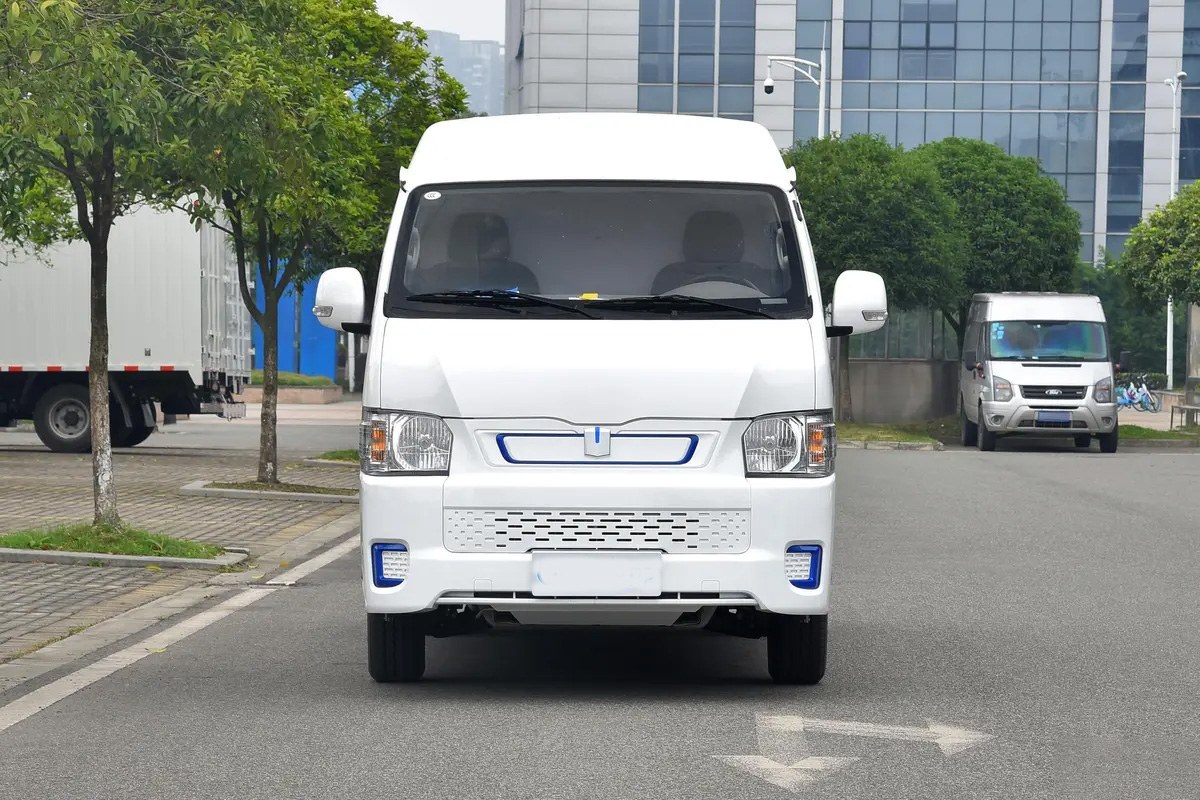 Geely Farizon Xingxiang E6 · معرض صور المركبة · 1