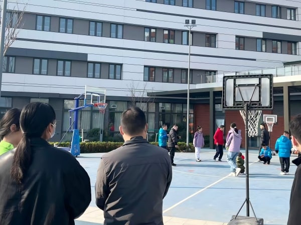 Basking in the Warm Sun Together丨TKG Employee Delegation Visits Jiaxing Social Welfare Institute