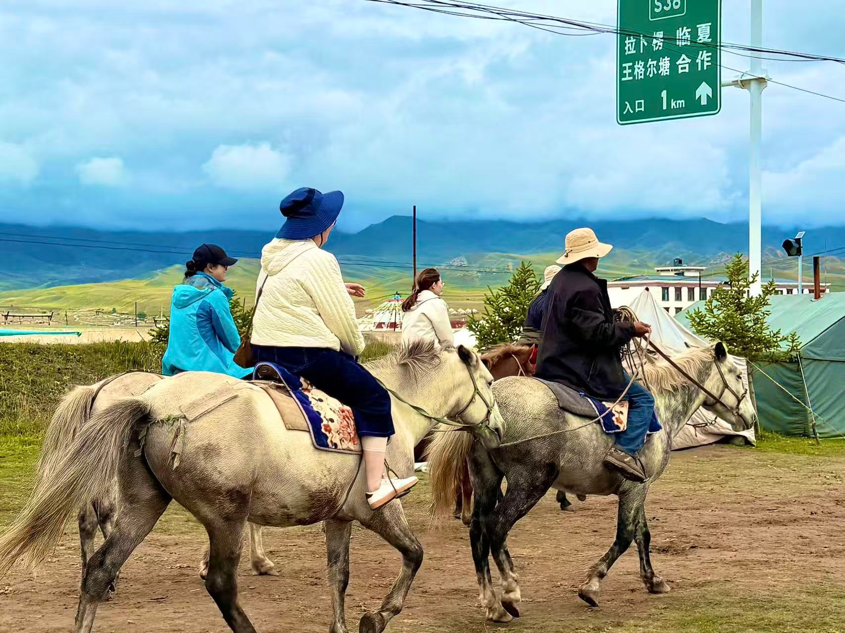 Nine‑Colored Gannan | TKG Outdoor Club Organizes Gannan Loop Tour